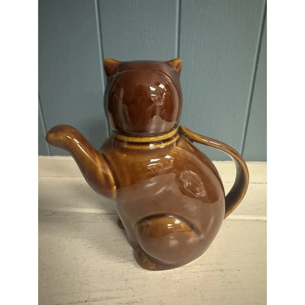 Vintage Sitting Cat Teapot Kitten Brown Glaze Paw Spout Bow Tie 7